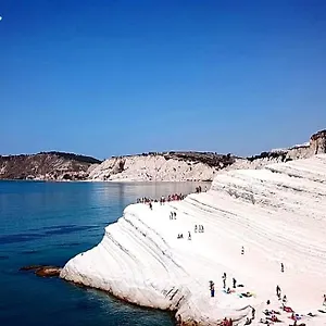 https://in-piazza.sicilyhotelsitaly.net