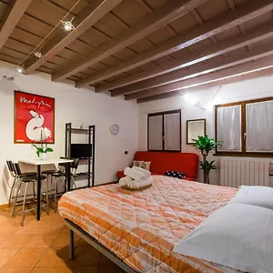 https://old-town-square.it-lombardy.com